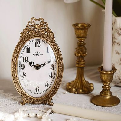 Resin table clock