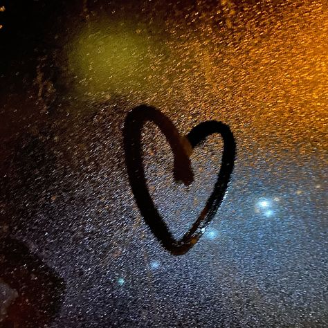 Rainy Window Aesthetic, Window Aesthetic, Rainy Window, Oxford Comma, Aesthetic Heart, Preppy Stickers, Simple Iphone Wallpaper, Phone Aesthetic, Rainy Night