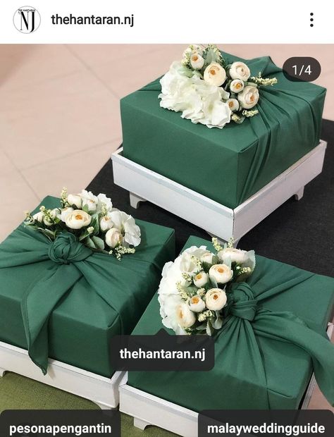 Hidden Hantaran Hidden Dulang Hantaran, Hidden Hantaran Ideas Tutorial, Seserahan Malaysia, Door Gift Ideas Wedding Malaysia, Hidden Box Hantaran, Seserahan Hantaran Wedding, Hidden Hantaran Ideas, Hidden Hantaran, Hantaran Ideas