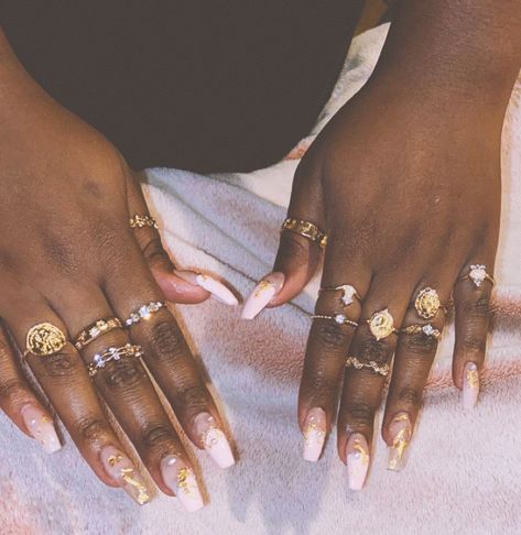 90s Rings Black Women, 90s Nails Black Women, Rings On Black Women Hands, Gold Rings On Black Women, Rings For Black Women, Gold Jewellery Black Women, Rings Aesthetic Black Women, Gold Rings Black Women, African American Nails