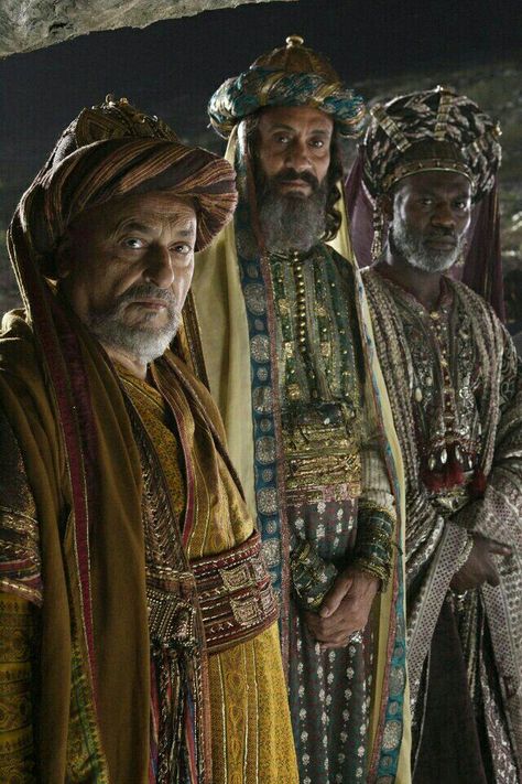 . Wise Man Costume, Biblical Clothing, Biblical Costumes, Nativity Costumes, Nativity Story, Roi Mage, Christmas Pageant, We Three Kings, The Nativity Story