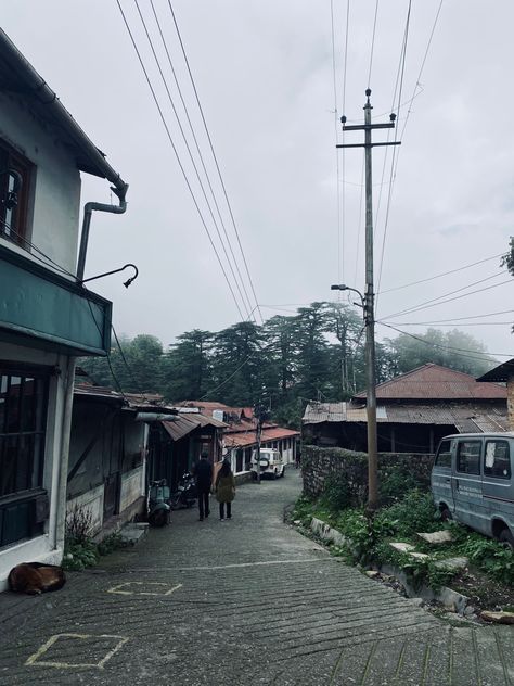 The beautiful yet unexplored town,Landour! Ooty Hill Station, Landour Mussoorie, Cagatay Ulusoy, Mussoorie, Ooty, Dehradun, Hill Station, The Queen, The Dreamers