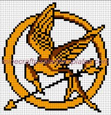 Mockingjay pin template Minecraft Pixel Art Templates, Hunger Games Crafts, Minecraft Pattern, Pixel Art Templates, Art Templates, Pixel Art Grid, Pix Art, Minecraft Pixel Art, Anime Pixel Art