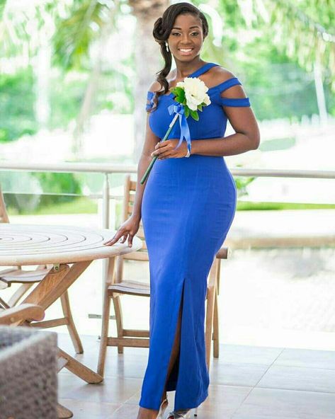 #weloveghanawedding Maids Wear For Weddings, Materials Gown Style, Cheap Long Bridesmaid Dresses, African Bridesmaid Dresses, Cheap Bridesmaid Dresses Online, African Wear Dresses, Dinner Dress Classy, Asoebi Styles, African Fashion Women Clothing