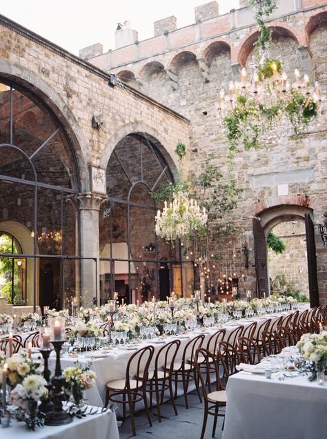 Dream Wedding Venues, Future Wedding Plans, Salou, Desi Wedding, Castle Wedding, Wedding Mood Board, Wedding Goals, Wedding Mood, Italian Wedding