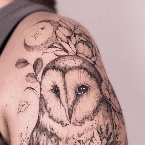 Owl Tattoo Shoulder, Barn Owl Tattoo, Tattoo Shoulder, Barn Owls, Tawny Owl, Owl Tattoo, Barn Owl, Shoulder Tattoo, Owls