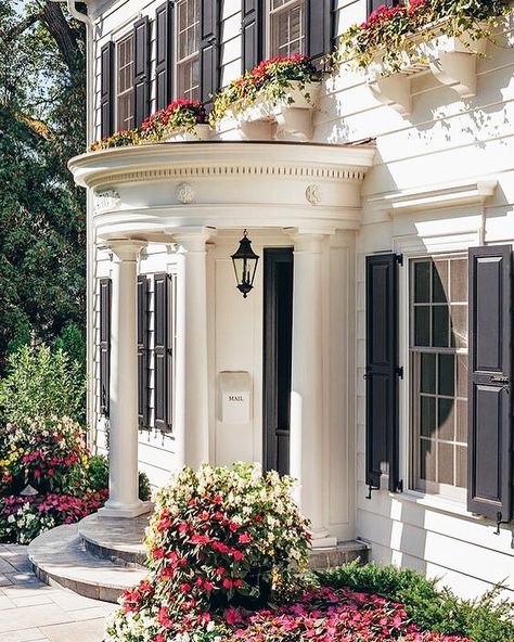 d e b r a on Instagram: “Georgian style rounded portico by @murphycodesign build by @streeterhomes photo by @spacecrafting_photography” Portico Entry Colonial, Round Portico, Portico Entry, Porch Renovation, Exterior Entryway, Regency Home, Portico Design, Colonial House Exteriors, Georgian Style Homes