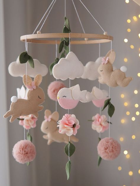 Bunny Nursery Theme, Bunny Mobile, Mobile Girl, Diy Baby Mobile, Girl Nursery Themes, Baby Room Inspiration, Nursery Room Inspiration, Baby Crib Mobile