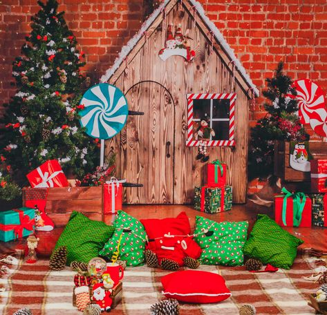 Christmas Photo Background, Christmas Mini Shoot, Christmas Background Photography, Christmas Baby Pictures, New Year Diy, Mirror Keychain, Dinosaur Themed Birthday Party, Christmas Photo Booth, Christmas Mini Sessions