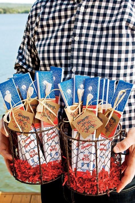 4th of July favor ideas for Open House, pop bys or events Pop Bys Real Estate, Pop By Ideas, Festive Table Setting, Marketing Gift, 4th Of July Ideas, Fourth Of July Food, Fourth Of July Decor, July Ideas, Patriotic Party