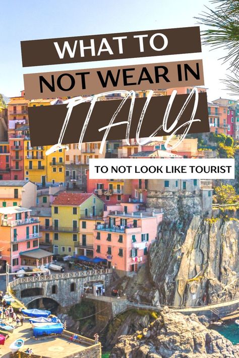 What to wear to Italy? Want to know how to dress in Italy so you can look like a local? These Italy travel outfits will give you the inspiration to create your own outfits. This Italy packing list will help you know what to wear to Italy to not look like a tourist! Packing For Italy Summer, Rome Summer Outfits, How To Dress In Italy, Italy Fashion Summer, Summer Nail 2023, Dress In Italy, Italy Vacation Outfits, Europe Travel Outfits Summer, Italy Packing