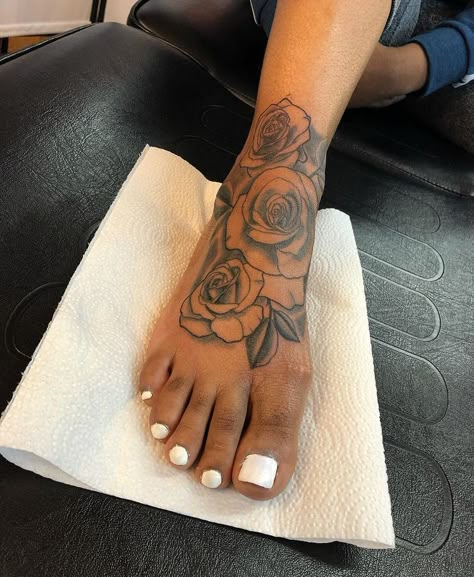 Cute Foot Tattoos For Women, Matching Foot Tattoos, Foot Tattoo Placement, Tattoo Ideas Foot, Butterfly Foot Tattoo, Foot Tattoo Ideas, Foot Tattoo Designs, Tattoos 2022, Tattoo Healing