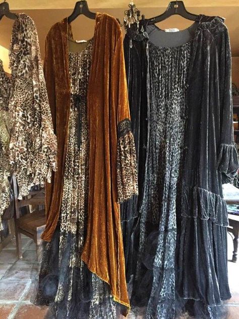 Rodeo Cinderella Dresses & Velvet Dusters To place an order or for more info about Marrika Nakk's Designs, please call: (323) 882-8278 www.MarrikaNakk.com #marrikanakk #cowgirl #instafashion #boholux #bohochic #chic #romantic #fashion #fashionista #bohemian #bohemianfashion #bohofashion #madeinusa #hollywood #california #ootd #countryfashion #romanticfashion #rodeo #cinderella #dress #velvet #velvetduster #duster #blackvelvet #brownvelvet #leopardprint #leoparddesign #leopard Western Bridal Dresses, California Ootd, Storefront Display, Boho Velvet, Vintage App, Velvet Duster, Cinderella Dress, Dresses Velvet, Romantic Fashion