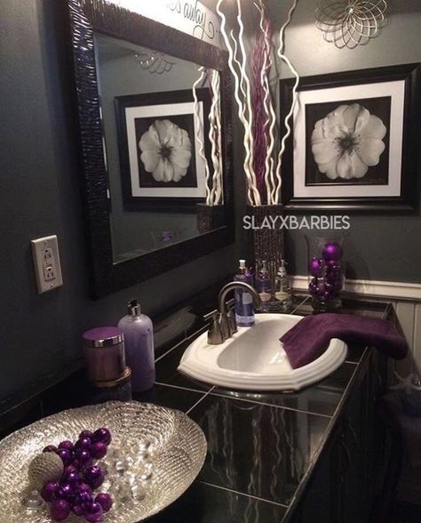 Bathroom Decor Modern Luxury, Purple Bathroom Decor, Red Bathroom Decor, Home Organization Tips, Black Bedroom Decor, Black Bathroom Decor, Mantel Ideas, Bathroom Decor Colors, Purple Bathrooms