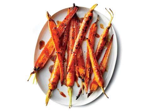 Pan-Roasted Carrots Thanksgiving Carrot Recipe, Recipes With Hoisin Sauce, Caramelized Carrots, Roasted Carrots Recipe, Carrot Recipes, Veggie Side Dishes, Hoisin Sauce, Roasted Carrots, Cooking Light