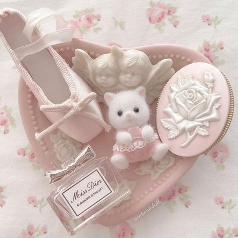 Wallpers Pink, Miss Dior Blooming Bouquet, Mode Rose, Soft Pink Theme, Pink Lifestyle, Pretty Pink Princess, Baby Pink Aesthetic, Princess Core, Pastel Pink Aesthetic