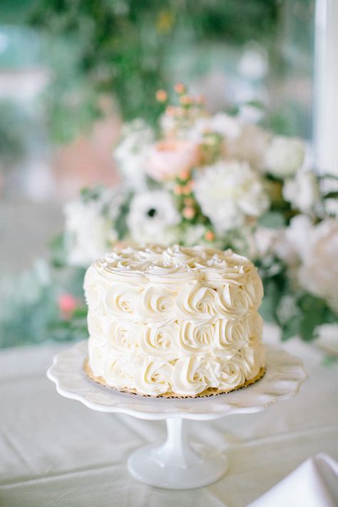 One Tier Rosette Wedding Cake | photography by http://www.jacquicole.com | cake made by http://www.thesugarpath.com One Tier Wedding Cake, Rosette Wedding Cake, 1 Tier Wedding Cakes, Wedding Cakes One Tier, Wedding Cake Icing, Rosette Cake Wedding, One Tier Cake, Textured Wedding Cakes, Rosette Cake