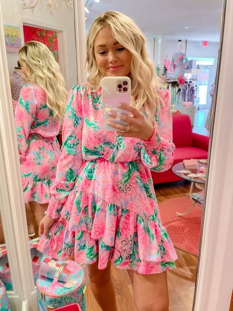 Lilly Pulitzer Work Outfit, Lilly Pulitzer Style, Lilly Pulitzer Dress Outfit, Lilly Pulitzer Aesthetic, Lily Pulitzer Aesthetic, Lily Pulitzer Outfits, Preppy Southern Outfits, Southern Preppy Aesthetic, Southern Preppy Outfits