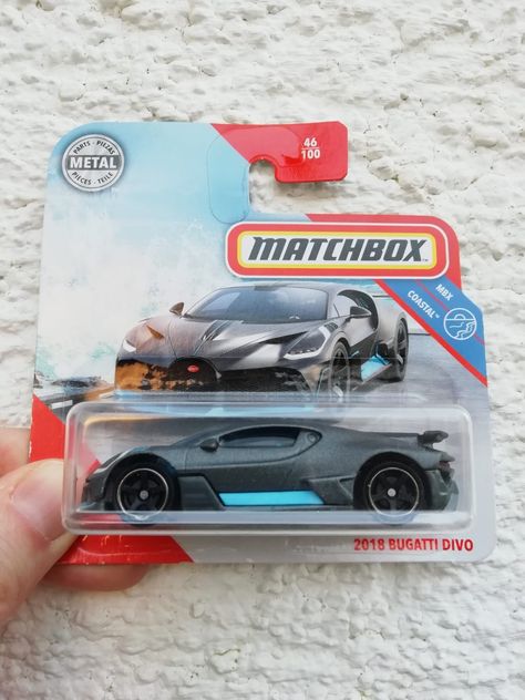 Hot Wheels Cars Display, Kombi Pick Up, Police Toys, Hot Wheels Room, Bugatti Divo, Hot Wheels Cars Toys, Hot Wheels Garage, Aesthetic Cool, Hot Weels