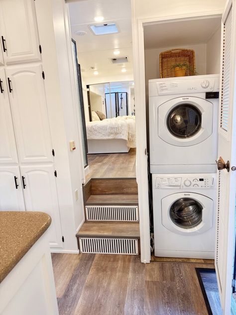 fifth wheel renovations Rv Renovation Ideas 5th Wheels, 5th Wheel Remodel, Fifth Wheel Remodel, Rv Skirting, 5th Wheel Travel Trailers, Camper Renovations, Beach Farmhouse, Rv Inspiration, Rv Interior Remodel