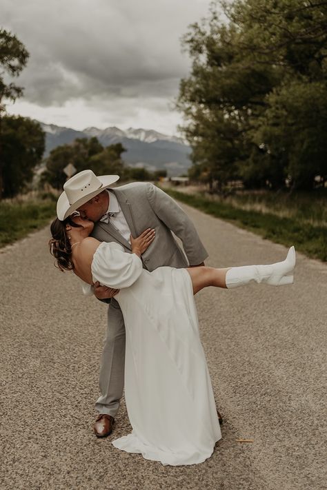 Cowboy Boot Bride, Wedding With Cowboy Boots, Groom In Cowboy Boots, Bride And Groom Cowboy Boots, Cowboy Boots Bride, Cowboy Boots For Bride, Bride In Boots, Groom Cowboy Hat, Cowboy Hat Wedding Pictures