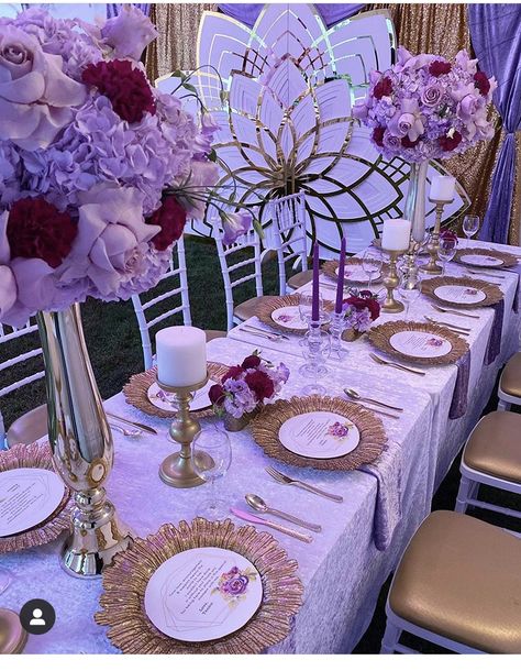 Purple Dinner Party Table Settings, Purple Dinner Party Decor, Pink And Purple Event Decor, Purple Wedding Round Table Settings, Pink And Purple Reception Decor, Luxury Event Decor, Luxury Wedding Centerpieces, 40th Bday Ideas, Purple Table