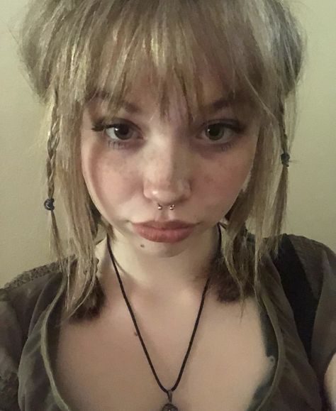 Bryleigh Hull, Hair Inspiration Short, Cute Piercings, Hair Reference, Grunge Hair, Fitness Beauty, Makeup Inspo, Pretty Hairstyles, Aesthetic Girl