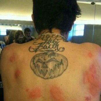 Frank Iero Tattoos, Hopeless Romantic Tattoo, Frank Lero, Baby Rats, I Love Mcr, Pete Wentz, Love Band, Frank Iero, Allergic Reaction