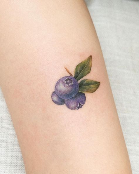 Strawberry And Blueberry Tattoo, Blueberry Tattoo, Seoul Hongdae, Korea Tattoo, Strawberry Tattoo, Fruit Tattoo, Korea Seoul, Instagram Tattoo, 2025 Vision