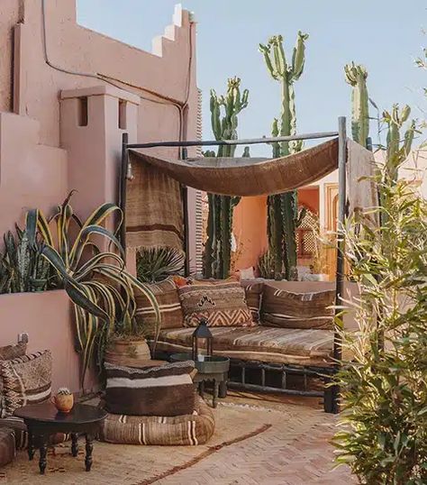 Moroccan Terrace, Best Riads In Marrakech, Riads In Marrakech, Moroccan Garden, Moroccan Houses, Riad Marrakech, Travel Morocco, Style Marocain, Moroccan Homes