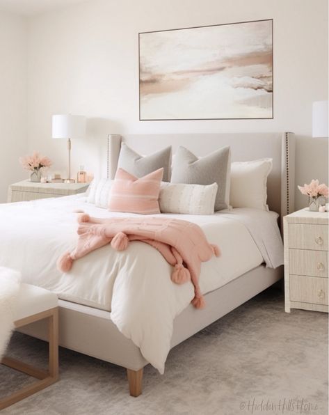 Pink And White Adult Bedroom, Young Adult Girls Room Ideas, Girls Blush Pink Bedroom Ideas, Blush Pink Teen Bedroom, Pink And White Teen Bedroom, Teen Girl Bedding Ideas, Girl Bedroom Ideas Teen, Grey Pink Bedroom Ideas, Young Adult Girl Bedroom Ideas