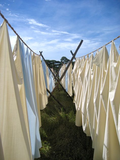 Clothes Lines Ideas Outdoor, Outside Laundry, Legacy Sims 4, Outdoor Clothes Lines, Tekla Fabrics, Spiritual Baths, Outdoor Drying, Laundry Lines, Big Shower