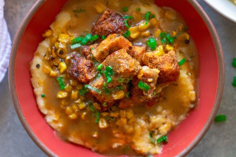 Vegan Famous Bowls (KFC Copycat) Vegan Kfc, Vegan Buddha Bowls, Potatoes Crispy, Vegan Gravy, Vegan Buddha Bowl, Vegan Cheddar, With Mashed Potatoes, Vegan Beans, Vegetarian Entrees