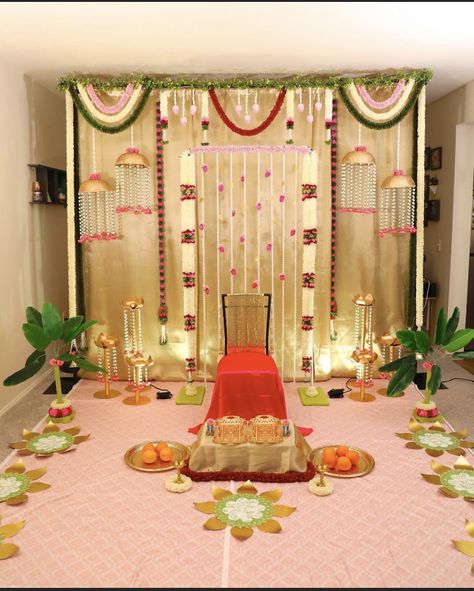 Nalungu Decoration At Home, Pellikoduku Function Decoration, Traditional Backdrop Decoration At Home, Housewarming Backdrop Ideas, Halfsaree Function Decoration Ideas, Simple Pellikuthuru Decoration At Home, Pelli Kuthuru Decoration, Sreemantham Backdrop, Pellikuturu Decoration At Home