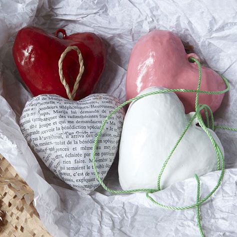 10 Papier-mache 'Hearts for Haiti' -Valentines decorations. West Elm Paper Mache Projects, Paper Mache Clay, Paper Mache Sculpture, Paper Mache Art, Paper Mache Crafts, Paper Toy, Papel Mache, Paper Hearts, Paper Clay