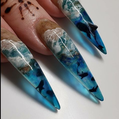 Shark Nail Ideas, Shark Week Nails Art Designs, Stingray Nail Art, Marine Biology Nails, Fish Nail Art Designs, Under Water Nails, Fish Acrylic Nails, Deep Sea Nails, Shark Nails Acrylic