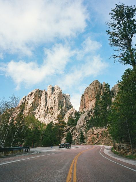 See South Dakota's National Parks in 3 Days | Photos | Field Mag South Dakota Aesthetic, Dakota Aesthetic, Wind Cave National Park, Dino Park, American States, Sylvan Lake, Custer State Park, National Parks Photography, Badlands National Park