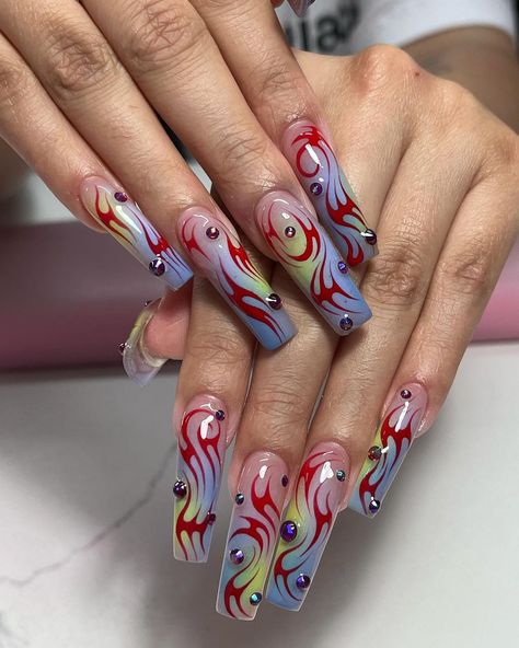 XTRA NAILS FOR XTRA PPL🧚🏽‍♀️✨ | CLEAN TRIBAL LINESSSS! MY FAVS! 💋💋 | Instagram Thermal Nails, Asian Nails, Sassy Nails, London Nails, Classy Acrylic Nails, Really Cute Nails, Get Nails, Short Nail Designs, Pink Acrylic Nails