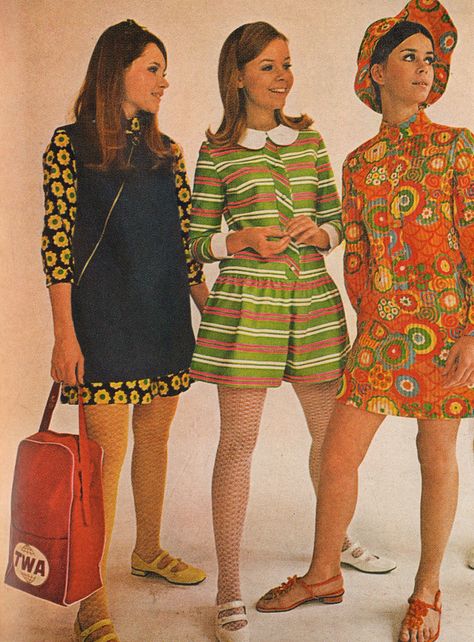 https://flic.kr/p/JnoqD9 | TEEN magazine (Feb 1968) | www.retrospace.org 60s Fashion Trends, 60’s Fashion, Groovy Fashion, 1960 Fashion, Casual Attire For Women, Fall Fashion Skirts, 60s 70s Fashion, 60s And 70s Fashion, Fashion 1960s