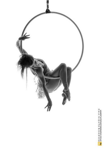 Cunita en el aro Arial Silk, Aerial Hoop Lyra, Andermatt, Aerial Acrobatics, Aerial Dance, Aerial Arts, Aerial Hoop, Circus Art, Aerial Silks