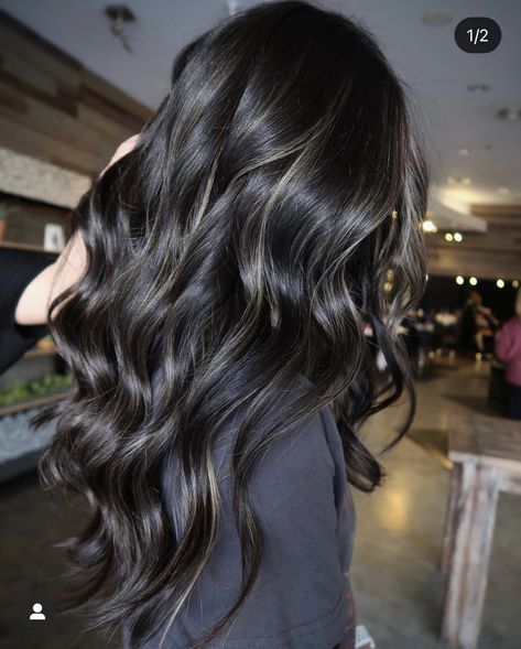 Brown Hair With Lowlights, Black Hair Balayage, Dark Brunette Hair, Dark Brunette, Dark Hair With Highlights, Brown Hair Balayage, Low Lights Hair, Hair Inspiration Color, Hair Inspo Color