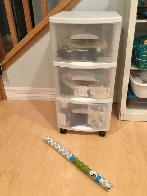 Plastic Drawer Makeover, Chest Of Drawers Makeover, Scrapbooking Room, Upcycle Chair, Upcycle Storage, 3 Drawer Storage, Future Bedroom, Plastic Canisters, Painted Drawers