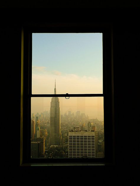 dusty cheap but expensive New York City shack crammed into an old warehouse turned apartment building with a view Appartement New York, Window With A View, Looking Out The Window, City That Never Sleeps, Window View, Foto Art, Through The Window, Apartment Building, City View