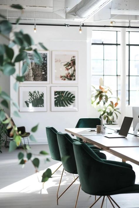 Scandinavian Office Design Decor - Inspiration for You Home Office Scandinavian Style, Scandinavian Office Furniture, Scandinavian Office Design, Scandi Office, Office Color Palette, Scandinavian Workspace, Design Psychology, Scandinavian Office, Modern Scandinavian Furniture