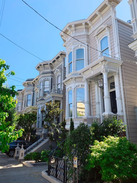 Apartment In San Francisco, California Houses, American Craftsman Style, San Francisco Neighborhoods, San Francisco Girls, San Francisco Houses, San Francisco Travel, San Fran, Dream City