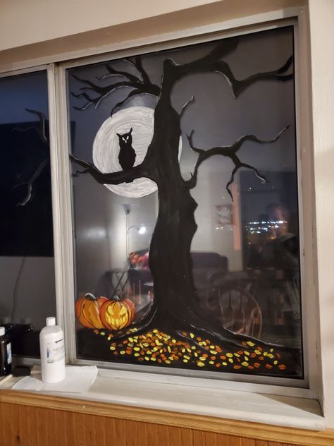 Painting Windows For Halloween, Art Window Painting, Scarecrow Window Painting, Halloween Mirror Painting, Halloween Windows Painted, Halloween Window Display Paint, Halloween Window Drawing Ideas, Autumn Window Painting Ideas, Window Halloween Painting