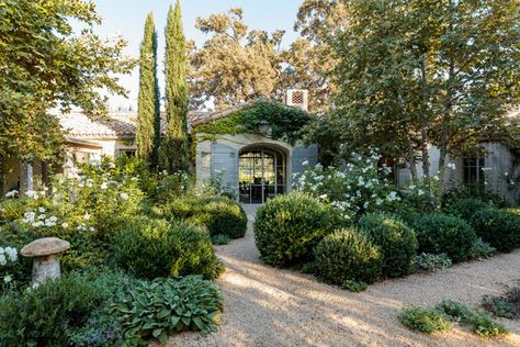 Farm Landscaping, Mediterranean Garden Design, Patina Farm, Farmhouse Landscaping, Mediterranean Garden, French Garden, Romantic Homes, Lush Garden, Farm Gardens