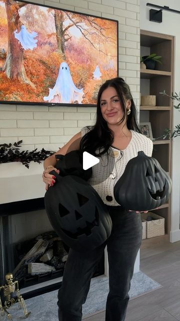 Amanda V B | Type A Style on Instagram: "I love how these pumpkins turned out- and it was the easiest and affordable DIY project. 🎃 Pumpkins and spray paint tagged on my LTK.it @loweshomeimprovement 
.
.
.
.
#halloweenhomedecor #livingroomdecor #organicmodern #diydecor #spookyhomedecor 
.
DIY matte black pumpkins 
DIY Halloween decor 
Halloween home decor
Halloween decorations
Cozy fall home decor
Studio McGee design
Organic modern home
Home decor from Amazon
How I decorated my home
Living room home decor" Kirkland Halloween Decor, Spray Painting Pumpkins, Studio Mcgee Design, Mcgee Design, Home Decor Studio, Organic Modern Home, Black Pumpkins, Cozy Fall Home, Decor From Amazon