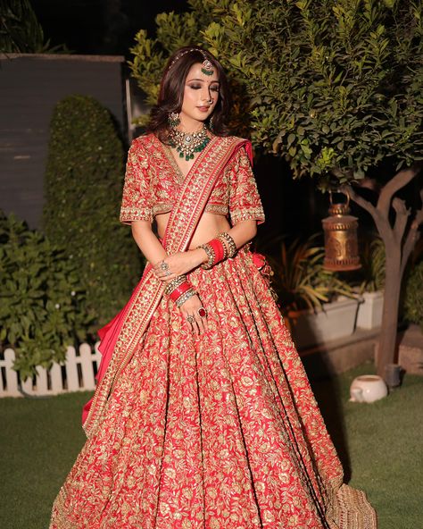 Bridal elegance at its finest - The Mahreen Lehenga by @richaahluwaliaofficial is a masterpiece that combines traditional artistry with modern sophistication. Crafted from luxurious raw silk, this red Gotapatti Bridal Lehenga Set is designed for the bride who seeks to captivate on her special day. From the voluminous 24-kali lehenga to the deep-neck blouse and two exquisite dupattas, each detail is crafted to perfection. For the bride who desires beauty, confidence, and timeless grace on her... Kali Lehenga, Dupatta Draping, Beauty Confidence, Lehenga Dupatta, Bridal Elegance, Red Lehenga, Bridal Lehenga, Raw Silk, Lehenga