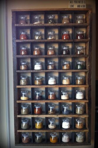 Reclaimed wood spice rack: totally can see doing the same!!! Spice lover here.... Wood Spice Rack, Spice Racks, Baby Food Jars, Spice Storage, Diy Kitchen Storage, Storage Kitchen, Spice Organization, Rack Design, Food Jar